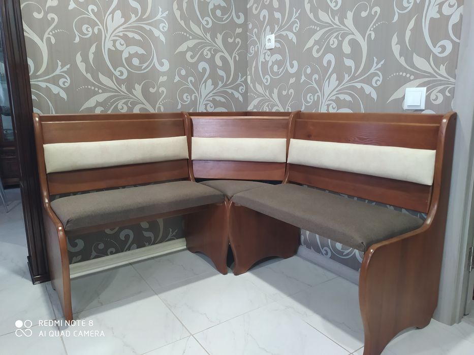 Стіл, стол, стіл кухонний, куточок кухонний, уголок кухонний