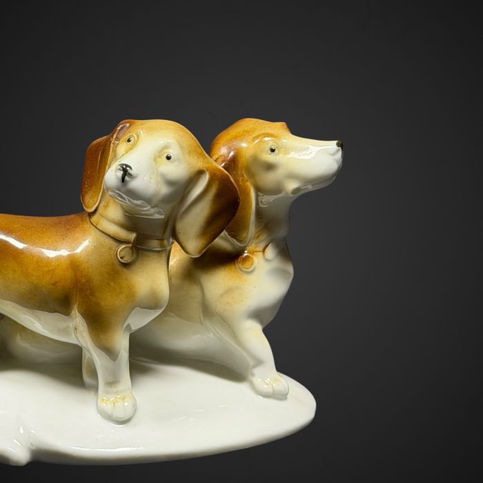 Figurka porcelanowa psy jamniki Foreign B51/110831