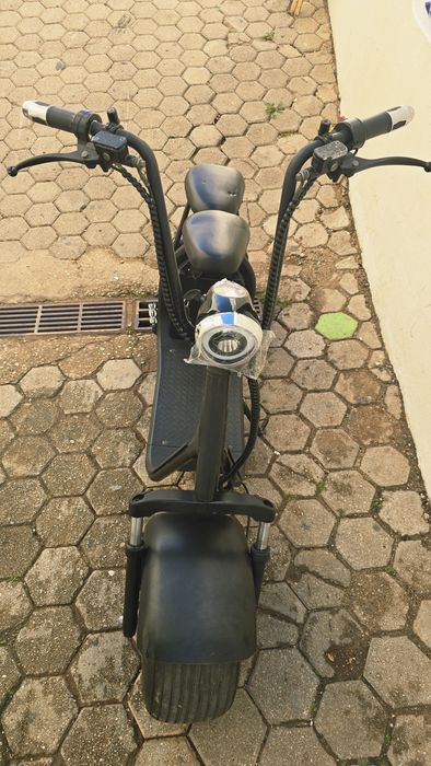 Moto elétrica, não precisa de carta de condução, com bateria removível