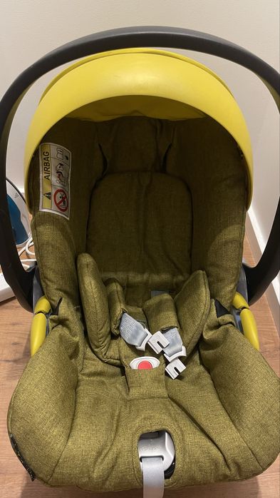 Ovo Cybex Amarelo e Preto Cloud Z i-Size