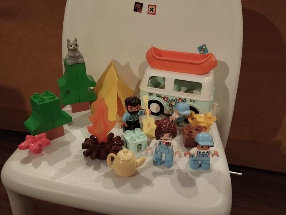 LEGO 10946 Duplo Rodzinne biwakowanie, 29 elementów