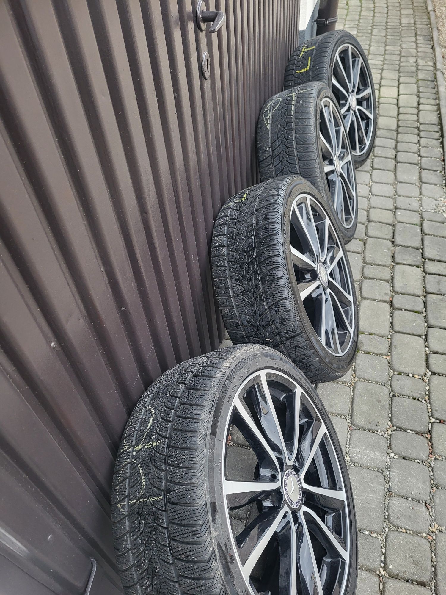 Opony zimowe IMPERIAL SNOWDRAGON UHP 225/40R18 92V