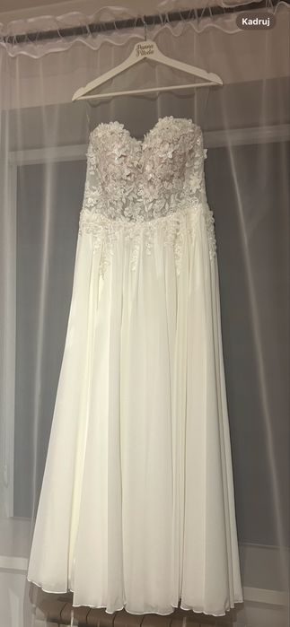 Suknia ślubna !!