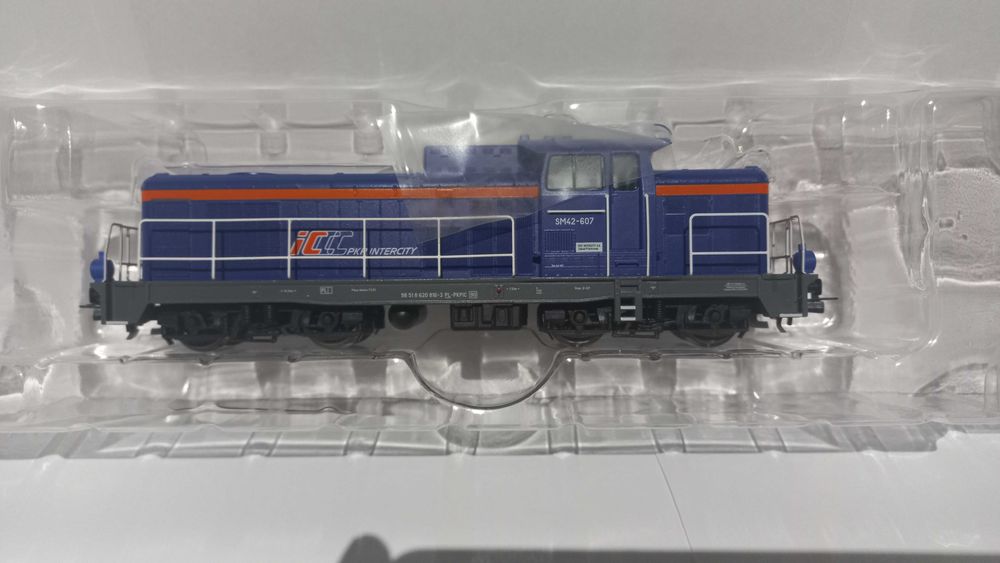 Fabrycznie nowa lok. spalinowa tzw. stonka SM42-607 ICCC Piko 59269