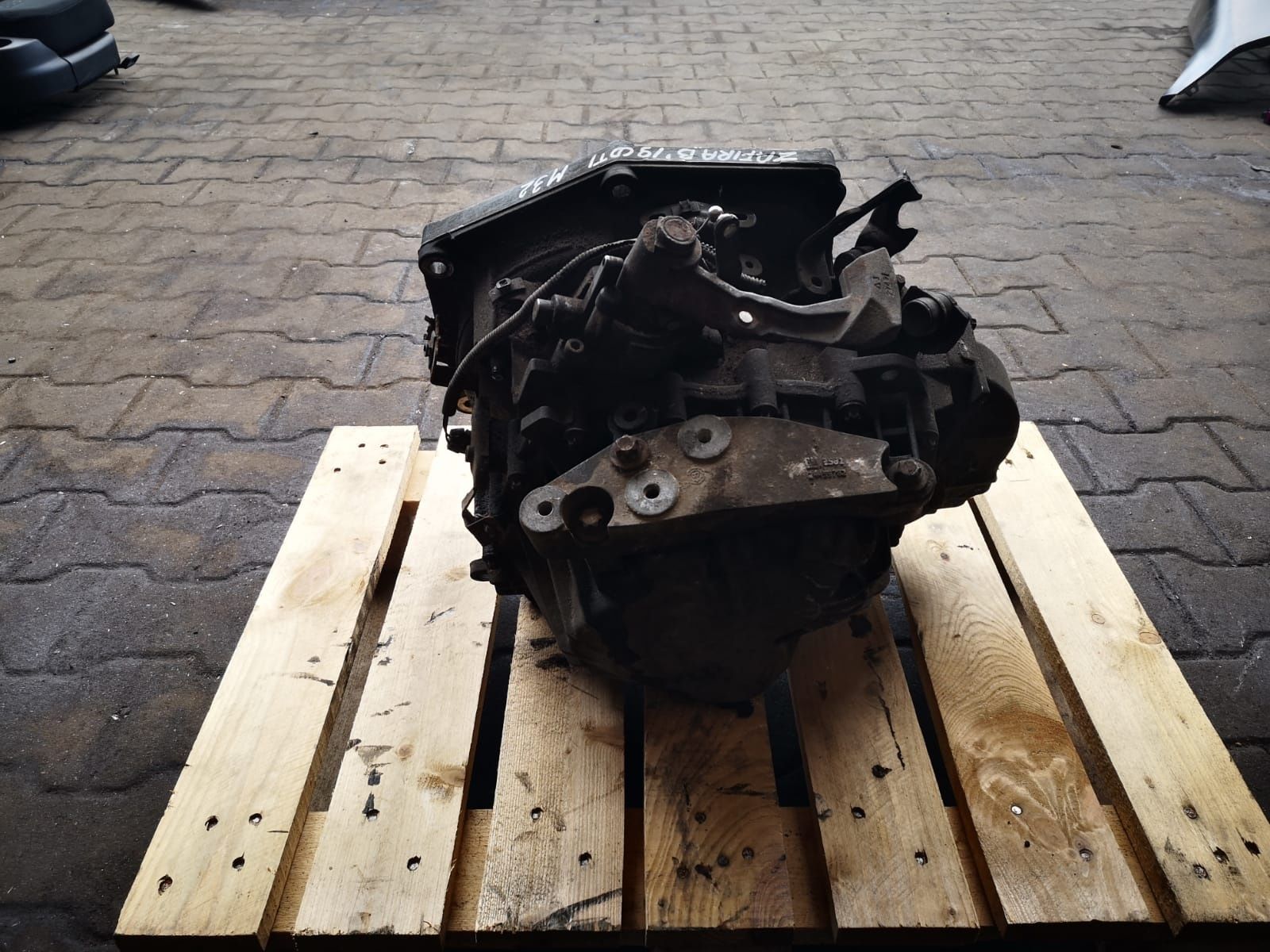 Skrzynia biegów opel Zafira b 1.9 cdti m32