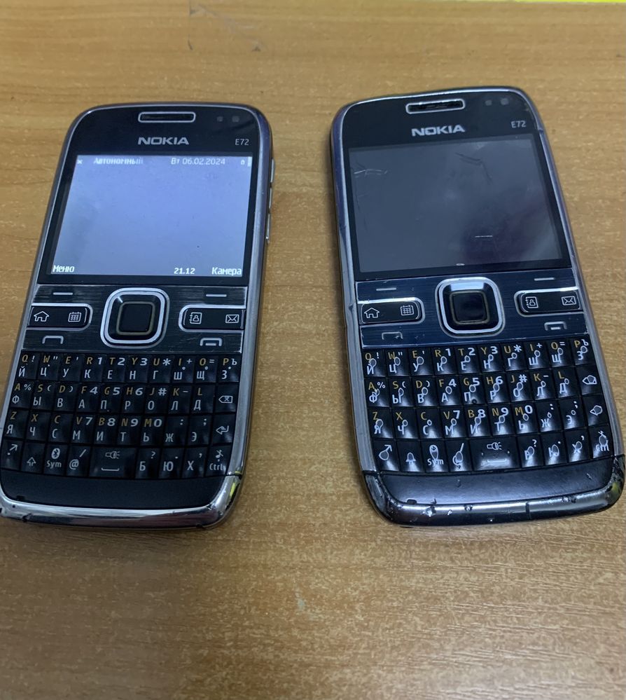 Nokia e72 2шт читати опис