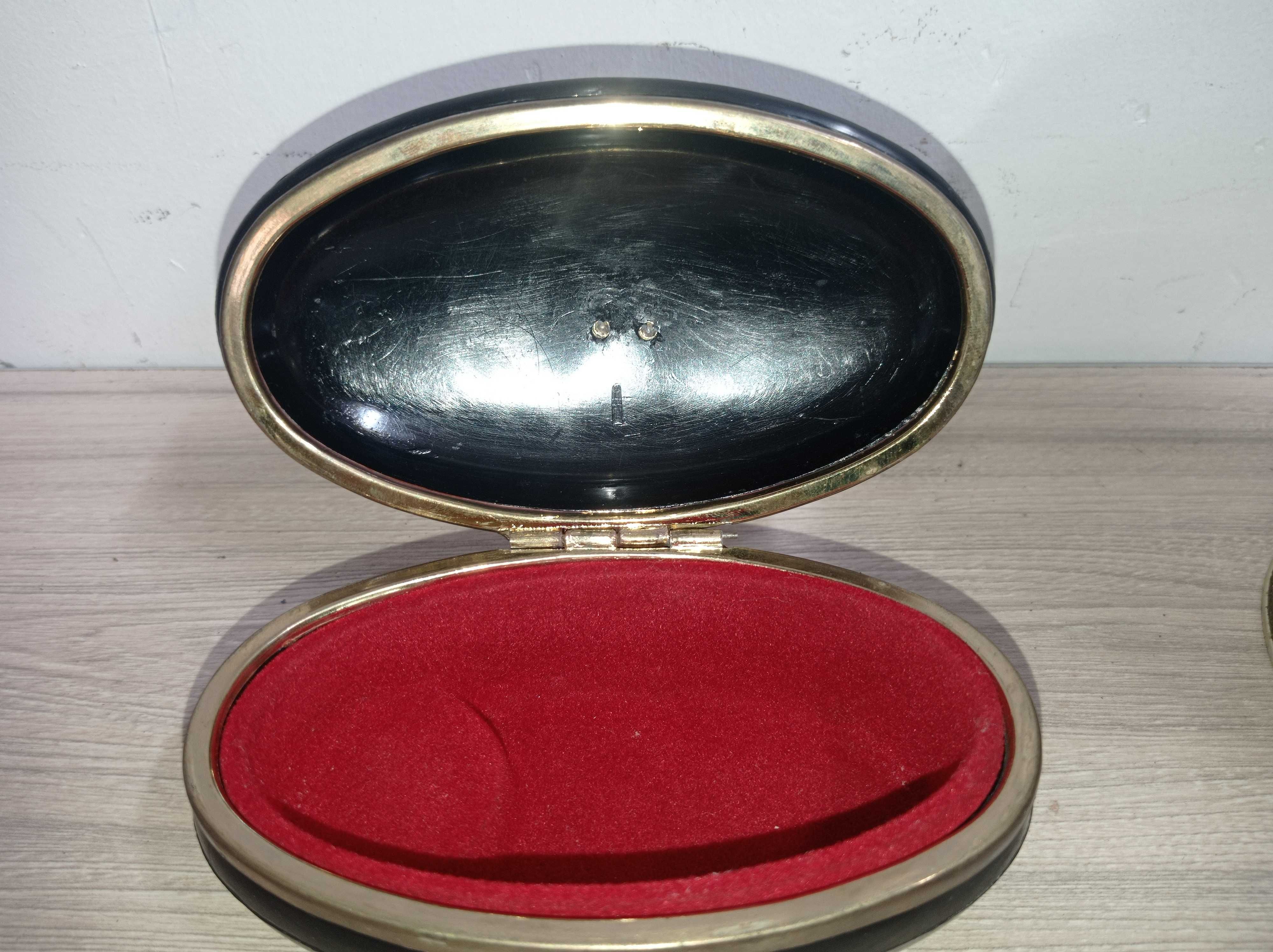 Pozytywki - pudełka - pojemniki - kolekcja.