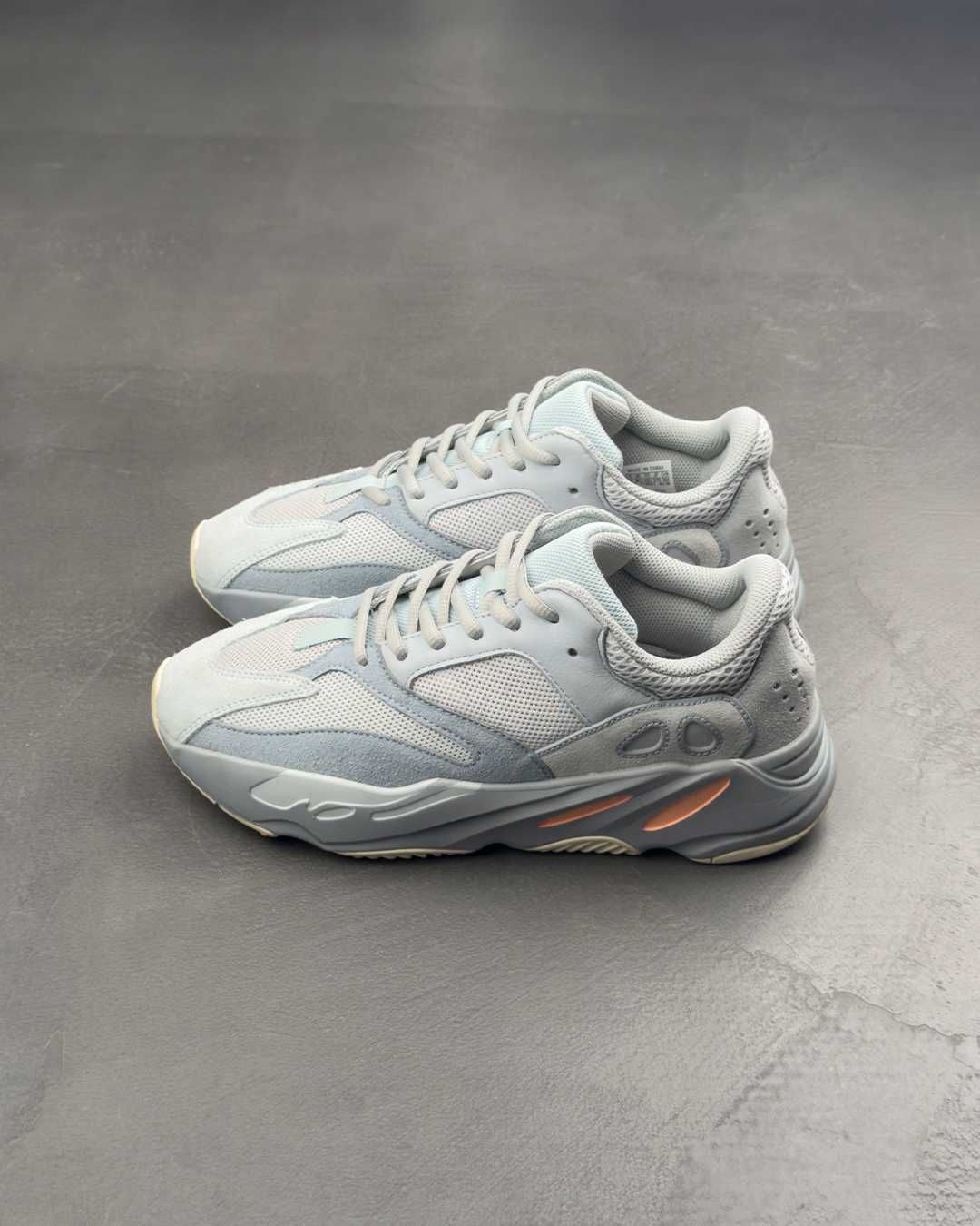 Кросівки Yeezy Boost 700 Inertia