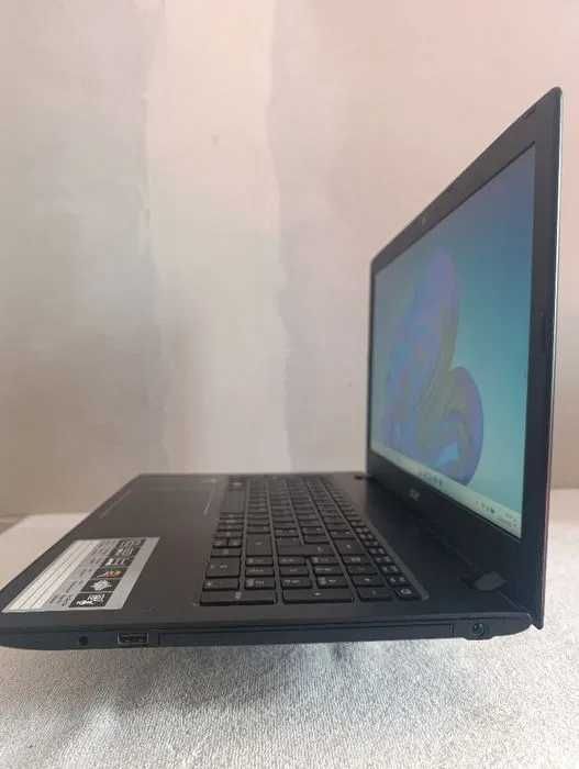 Acer Aspire E5-575G (i3 6th - 16GB DDR4 - 620GB SSD - GeForce 940MX)