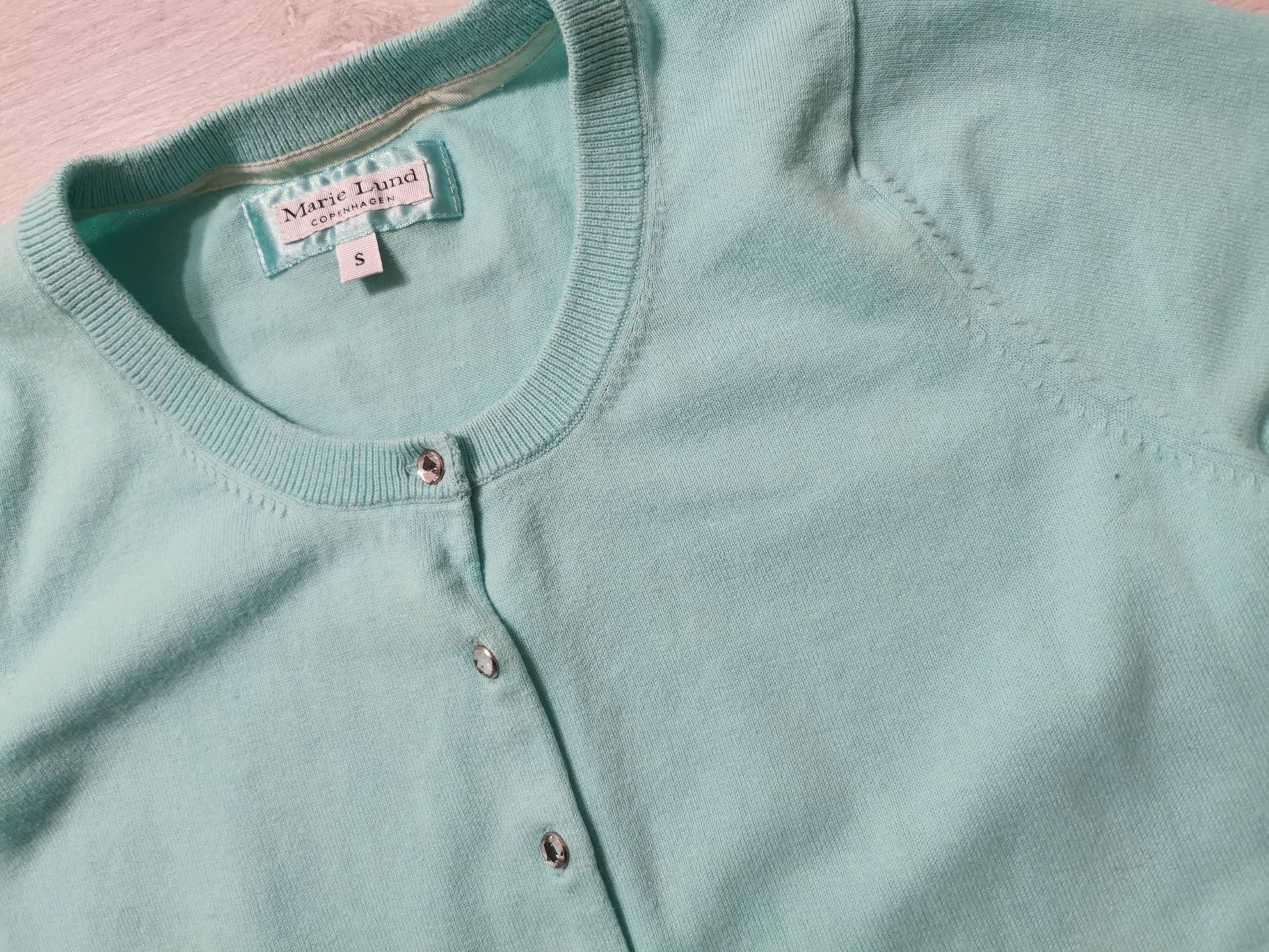 Sweter marki Marie Lund Copenhagen – rozmiar S