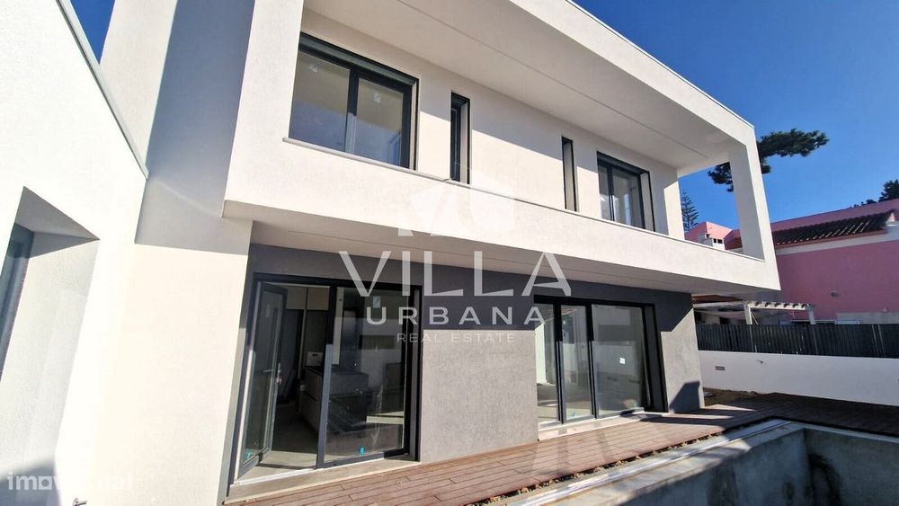 Moradia T4 Isolada com 3 Suites perto do Golf da Aroeira e a 3 min...