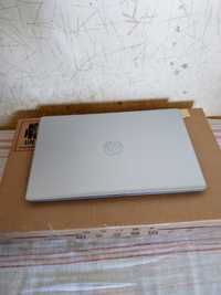 Uzywany laptop HP17-CN0051 FHD N4 120 16G 1TS W11 17,3 na gwarancji