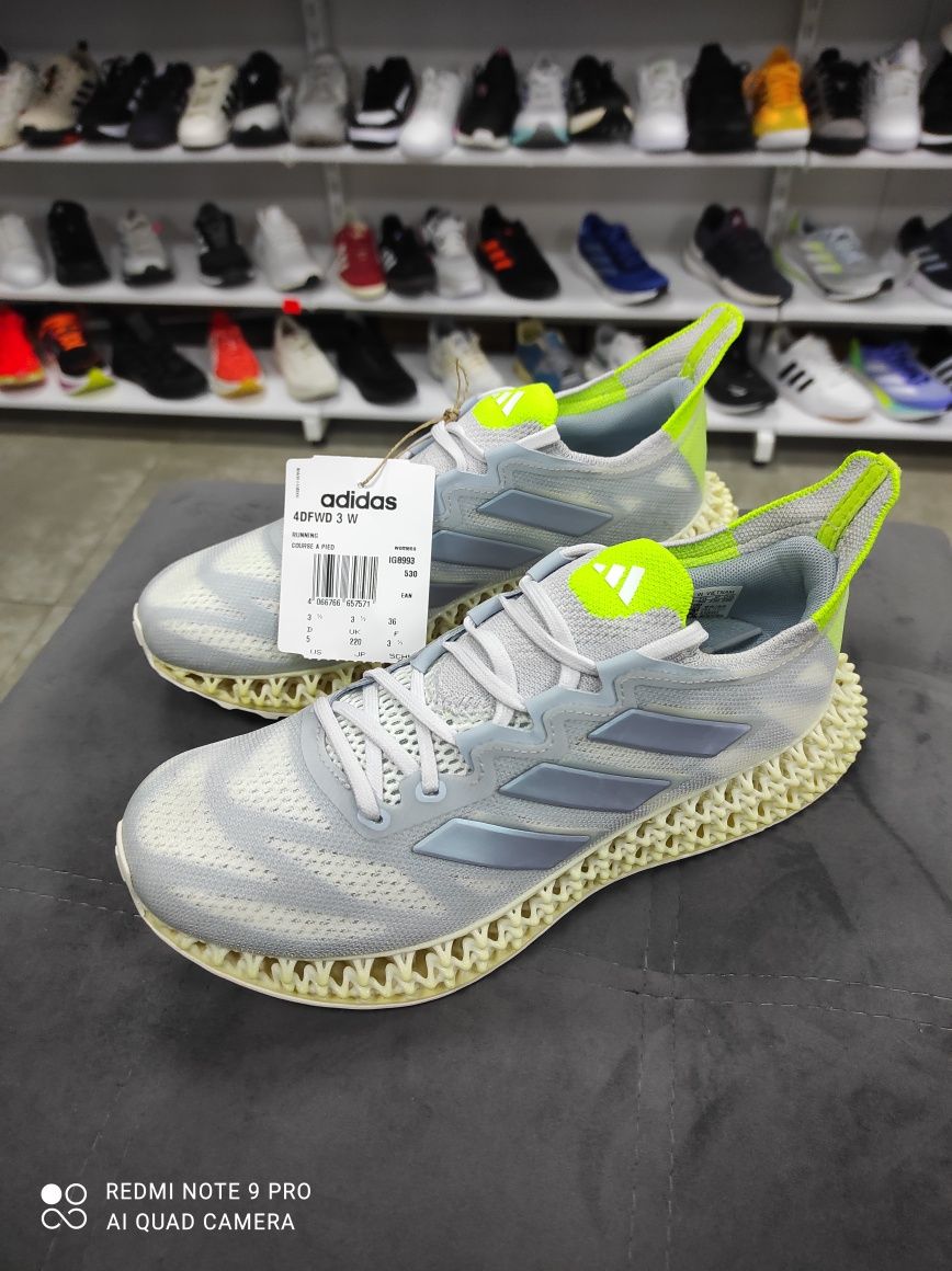 ОРИГІНАЛ 100% Кросівки Adidas 4DFWD 3 Running IG8993 36
