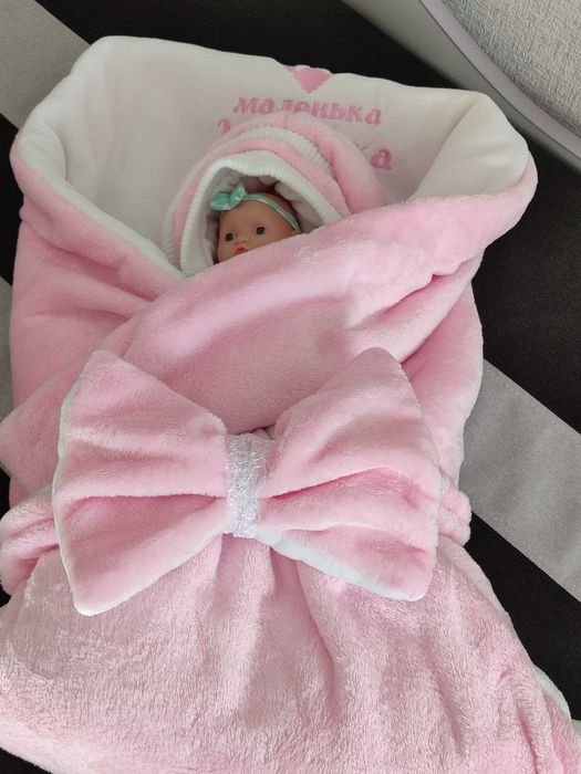 Дитячий конверт та комбінезон для новонароджених