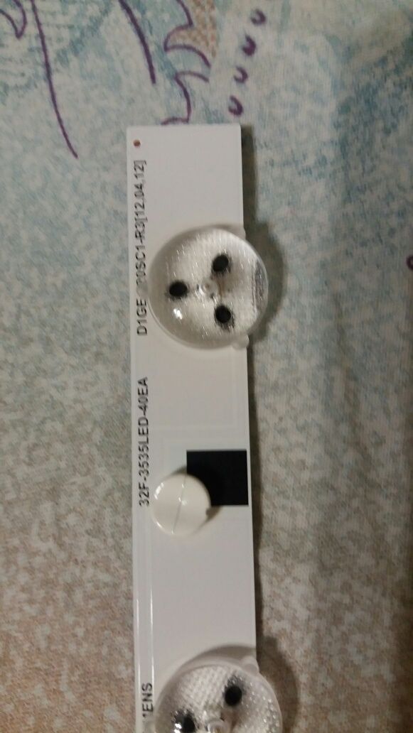 Планки подсветки 32F-3535LED-40EA   D1GE-320SC1-R3