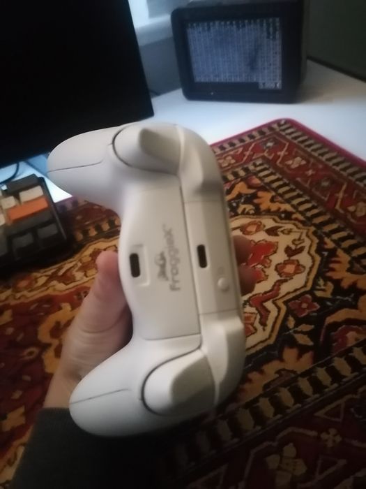 Pad do konsoli Xbox series s