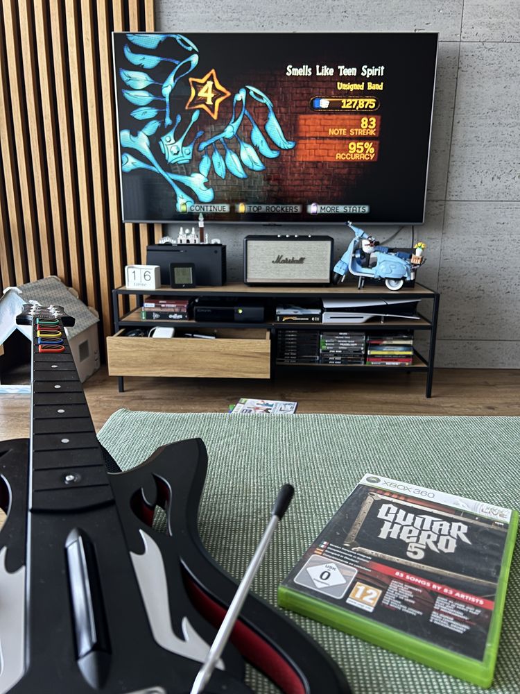 Zestaw Xbox 360 guitar hero + kinect