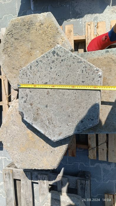 Плитка тротуарна  бруківка