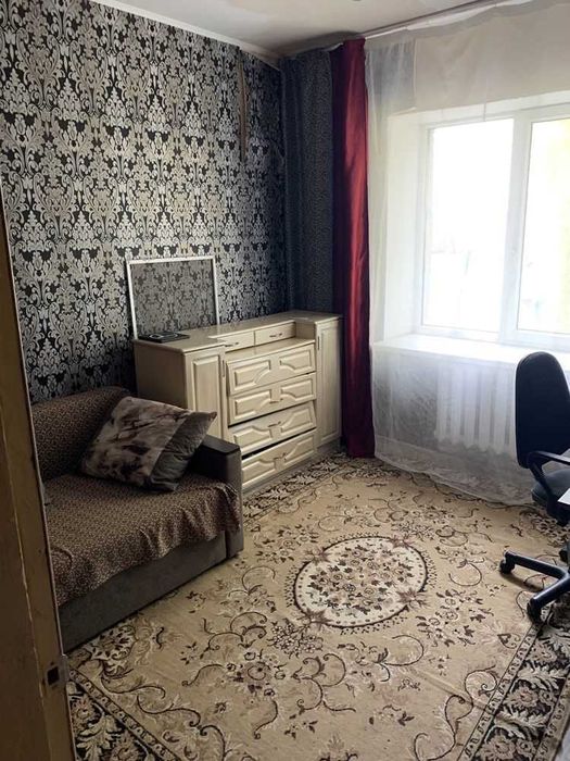 Трикімнатна квартира, автономка. Абазівка