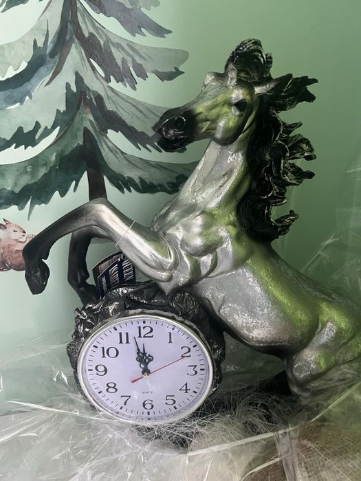 Sprzedam Nowy zegar kominkowy z koniem