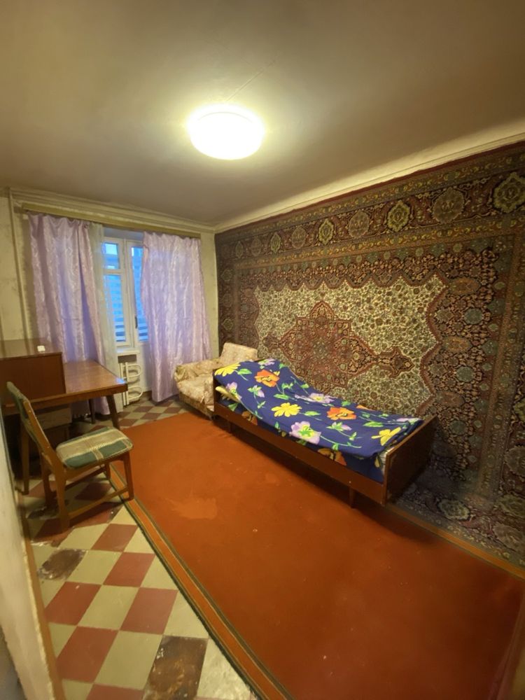 Сдам 2 кімнатну квартиру на 4 поверсі