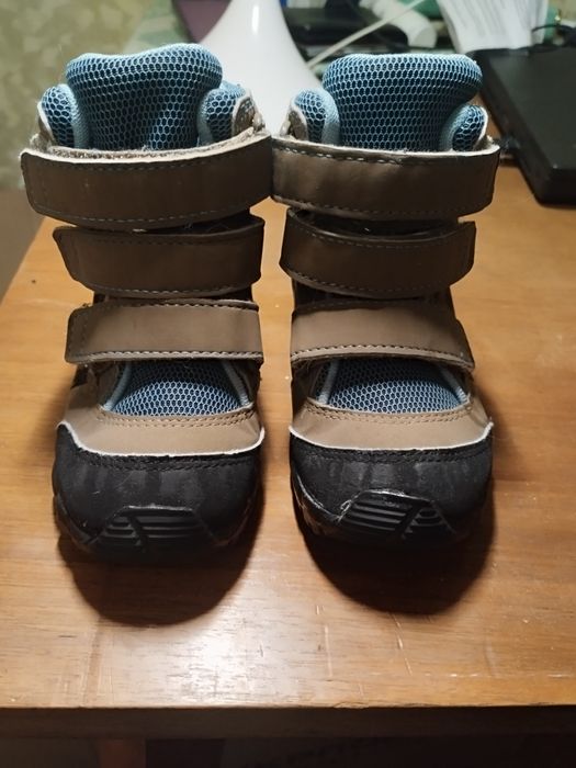 Демісезонні черевики Adidas на хлопчика 23 р.