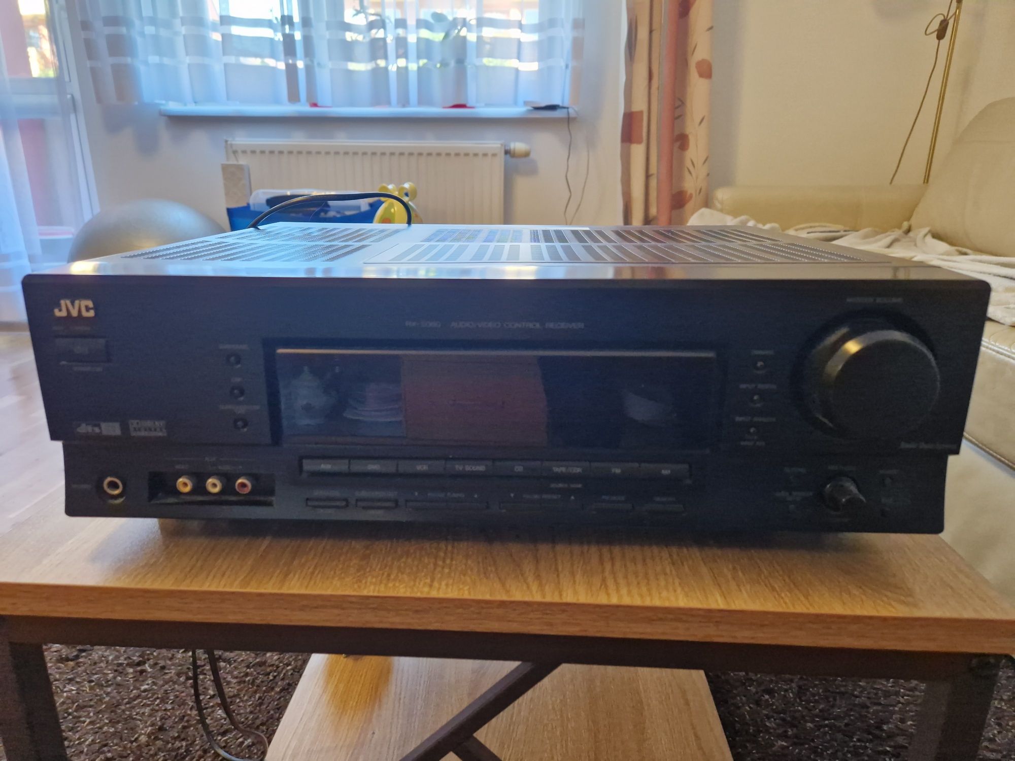 Amplituner JVC Mało używany z pilotem