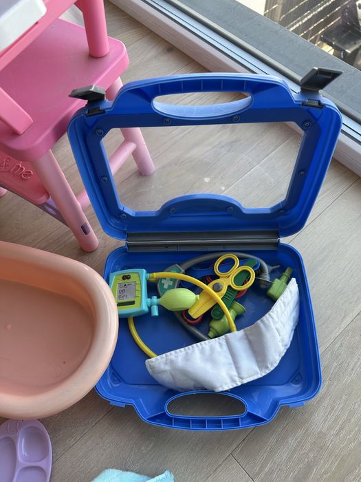 Lekarz krzesełko dla lalki