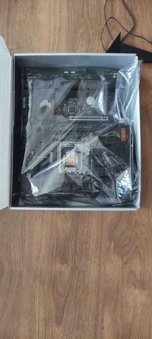 Motherboard ASUS TUF Gaming B650-PLUS WIFI.