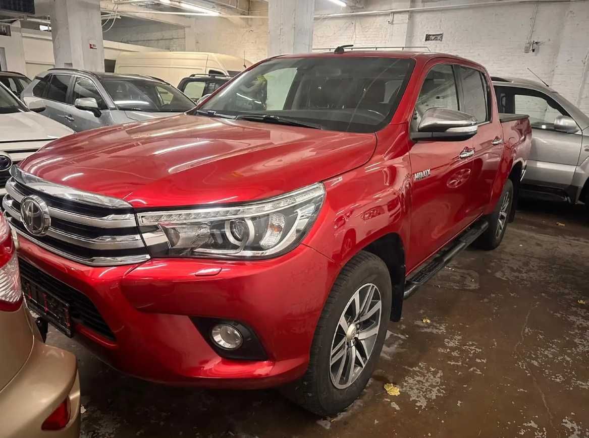 Бампер Toyota Hilux  шрот Тойота Хайлакс разборка