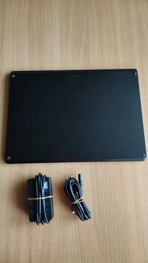 Microsoft Surface Laptop3 15cali Intel Core i5-1035G7/ 8GB 256GB SSD