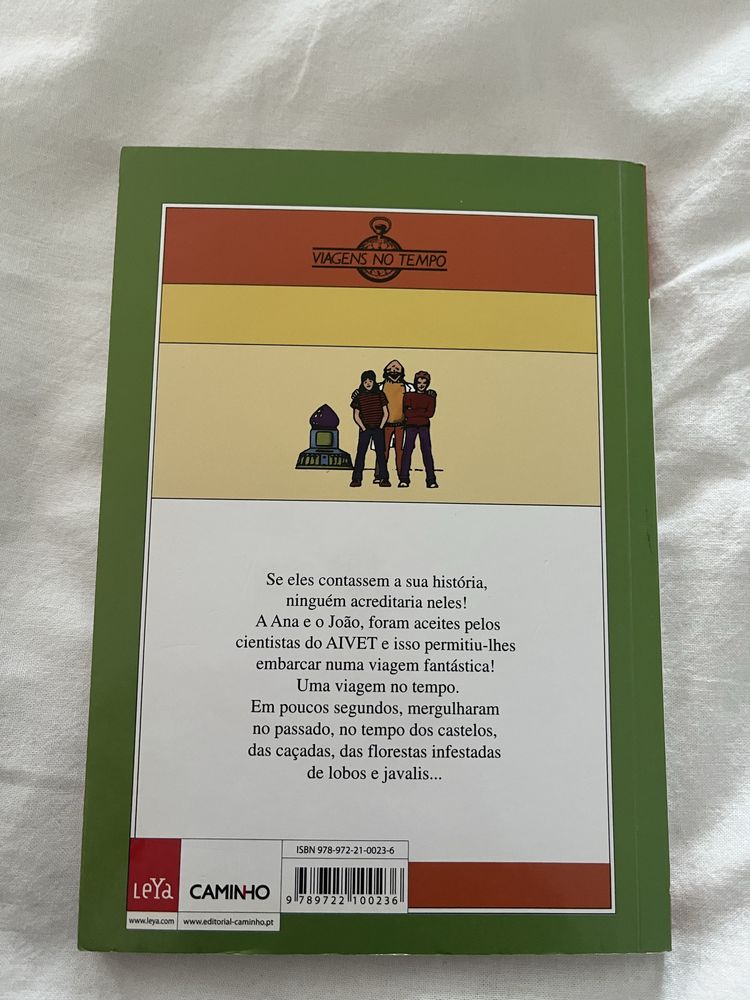 Livro Uma Viagem Ao Tempo Dos Castelos