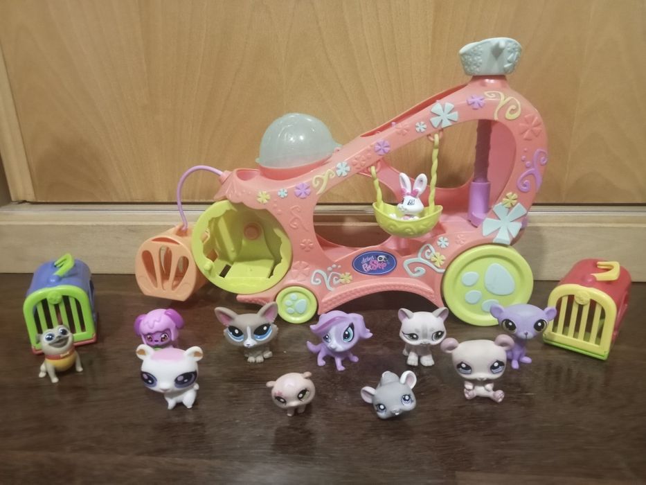 Carro + 10 Litle PetShop