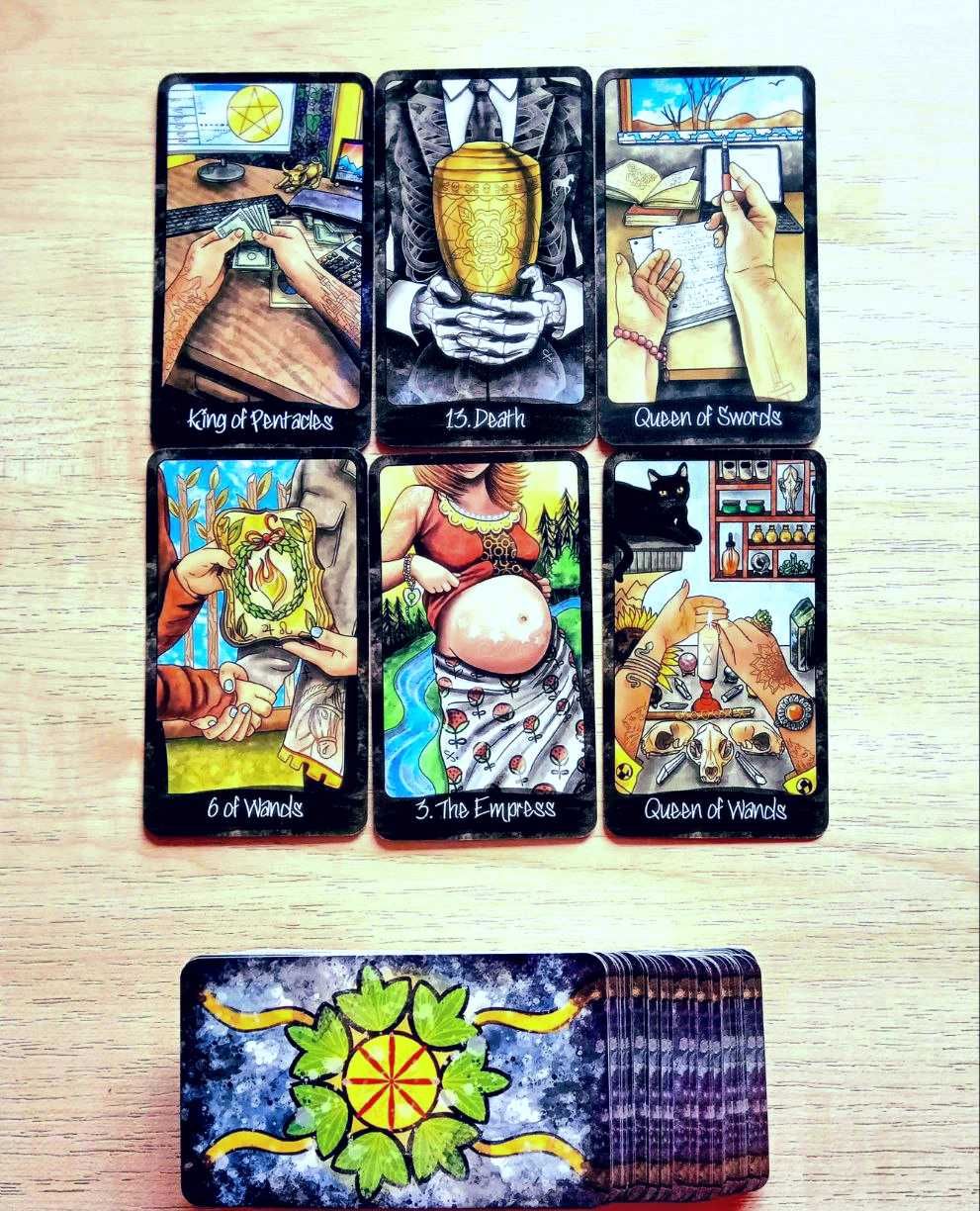 Карты Таро Из рук, Out of Hand Tarot. Бестселлер