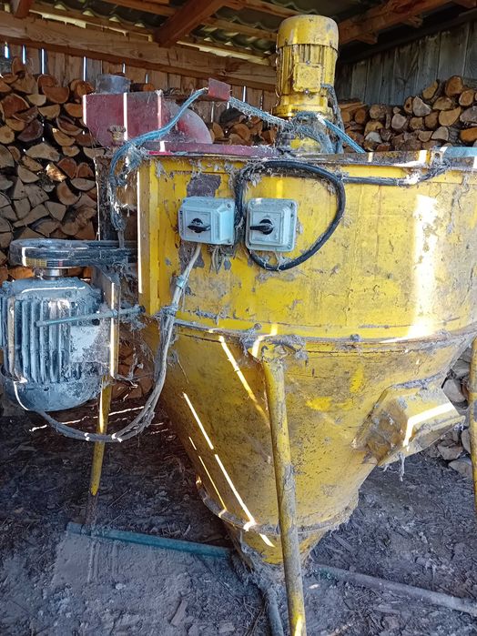 Śrutownik z mieszalnikiem