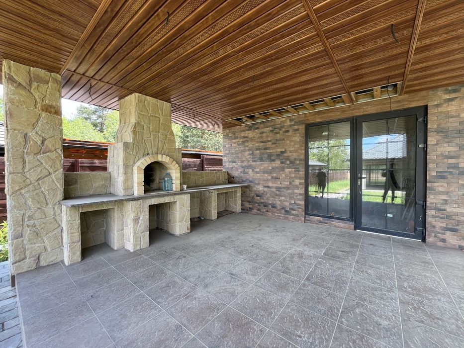 Будинок в Лісовій Бучі на 10 сотках