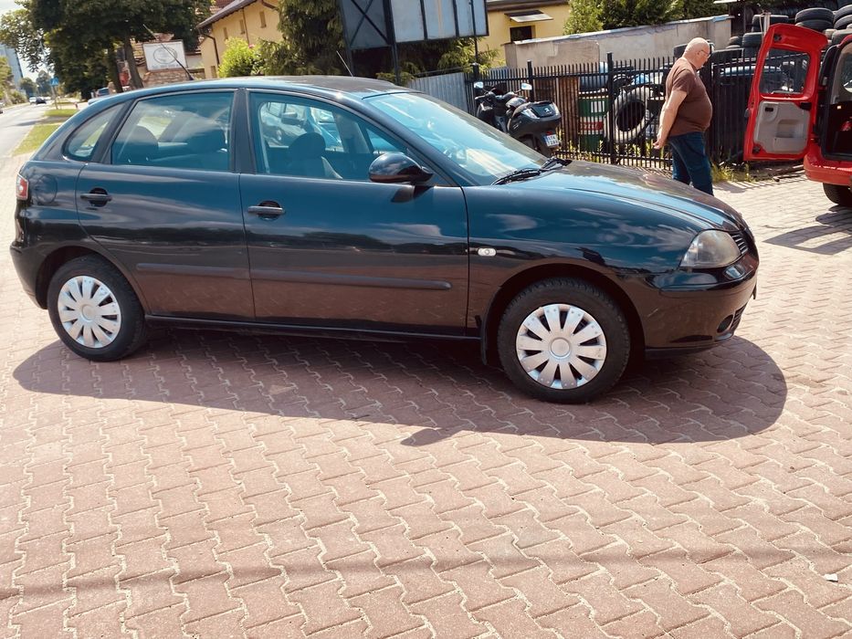 seat ibiza rok2002 poj 1,4 16v kliatmyzacja przeb 167tys AUTOMAT
