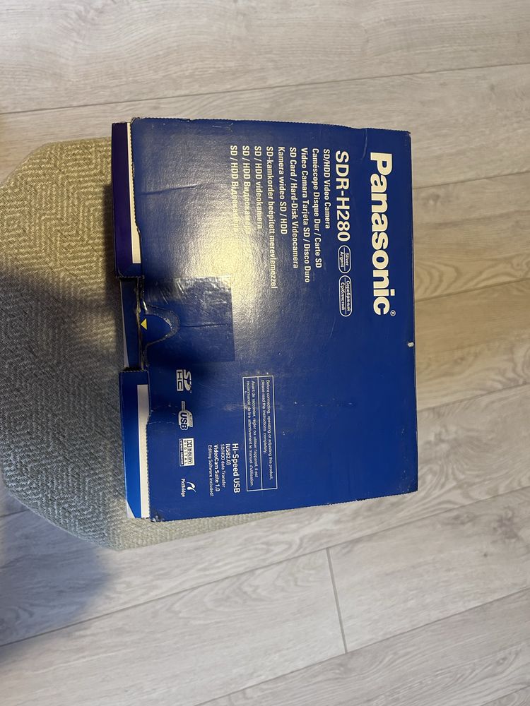 Відеокамера Panasinic SDR-H280