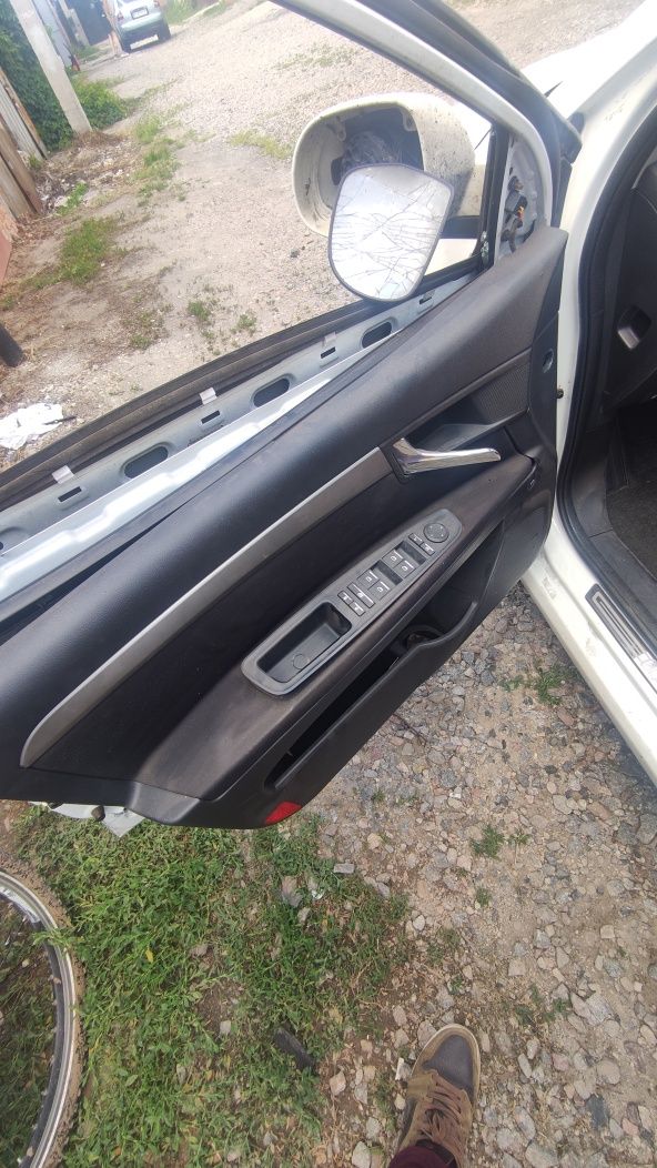 Автомобіль MG 350