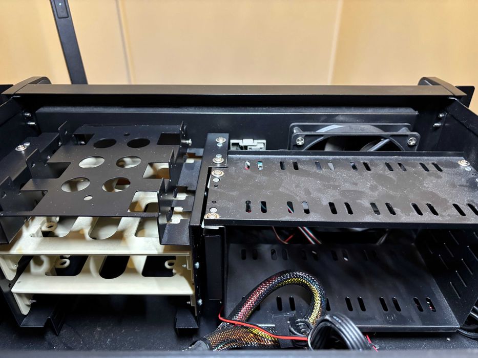 Servidor Rack 19” 4U – Intel – 4GB – SSD 250GB