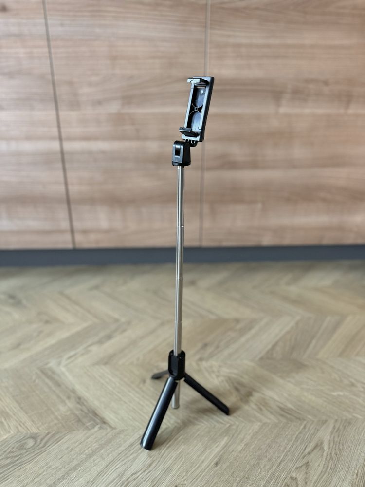 Selfie Stick -statyw do telefonu