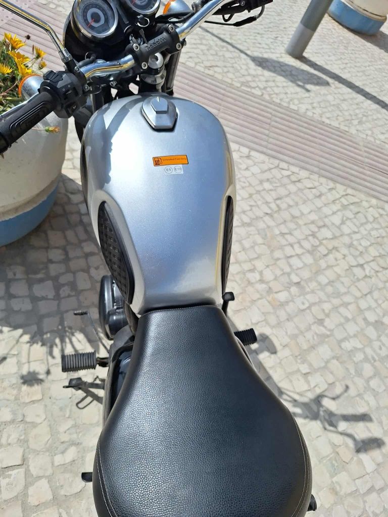 Vendo Benelli Imperiale 400 de 2021
