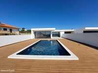 Moradia Térrea T3 nova com piscina em Atouguia da Baleia