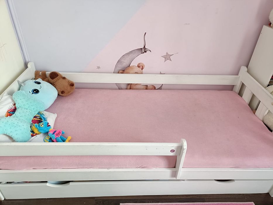 Łóżko młodzieżowe, dziecięce . Podwójne lub ze schowkiem 180x80