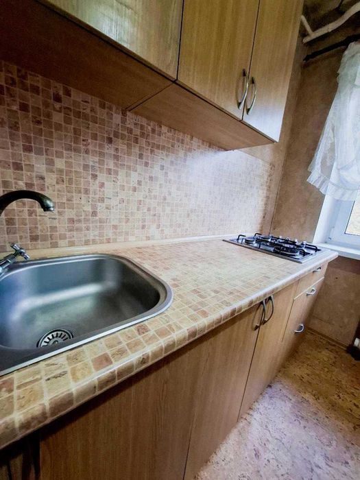 Продам 2 комнатную квартиру на Рабочей