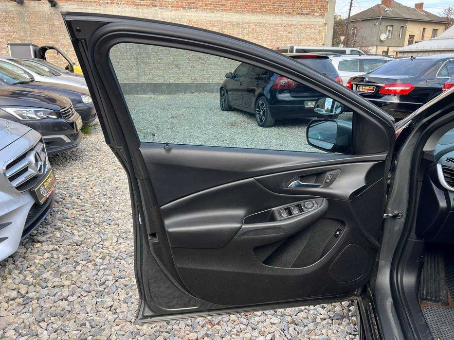 Chevrolet Volt 2017, 1,5 гібрид.