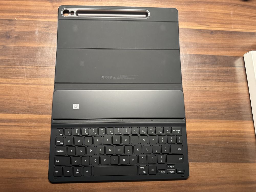 Etui z klawiaturą do tabletu Samsung Galaxy S9, S95G, S9FR, S9FE5G