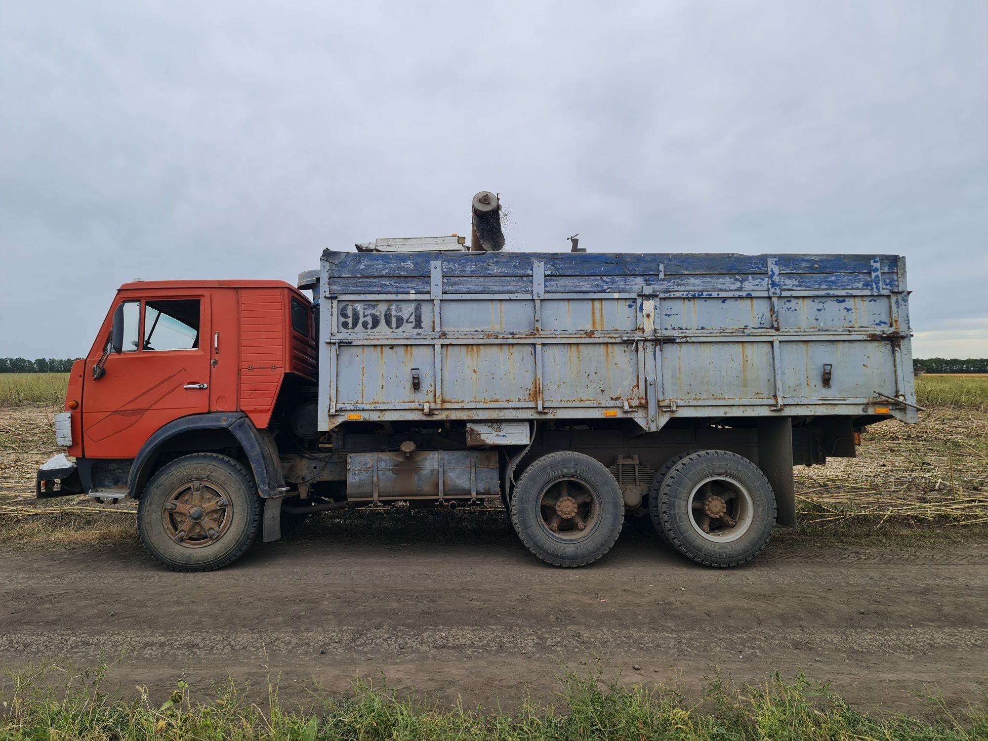 Продам камаз з прицепом