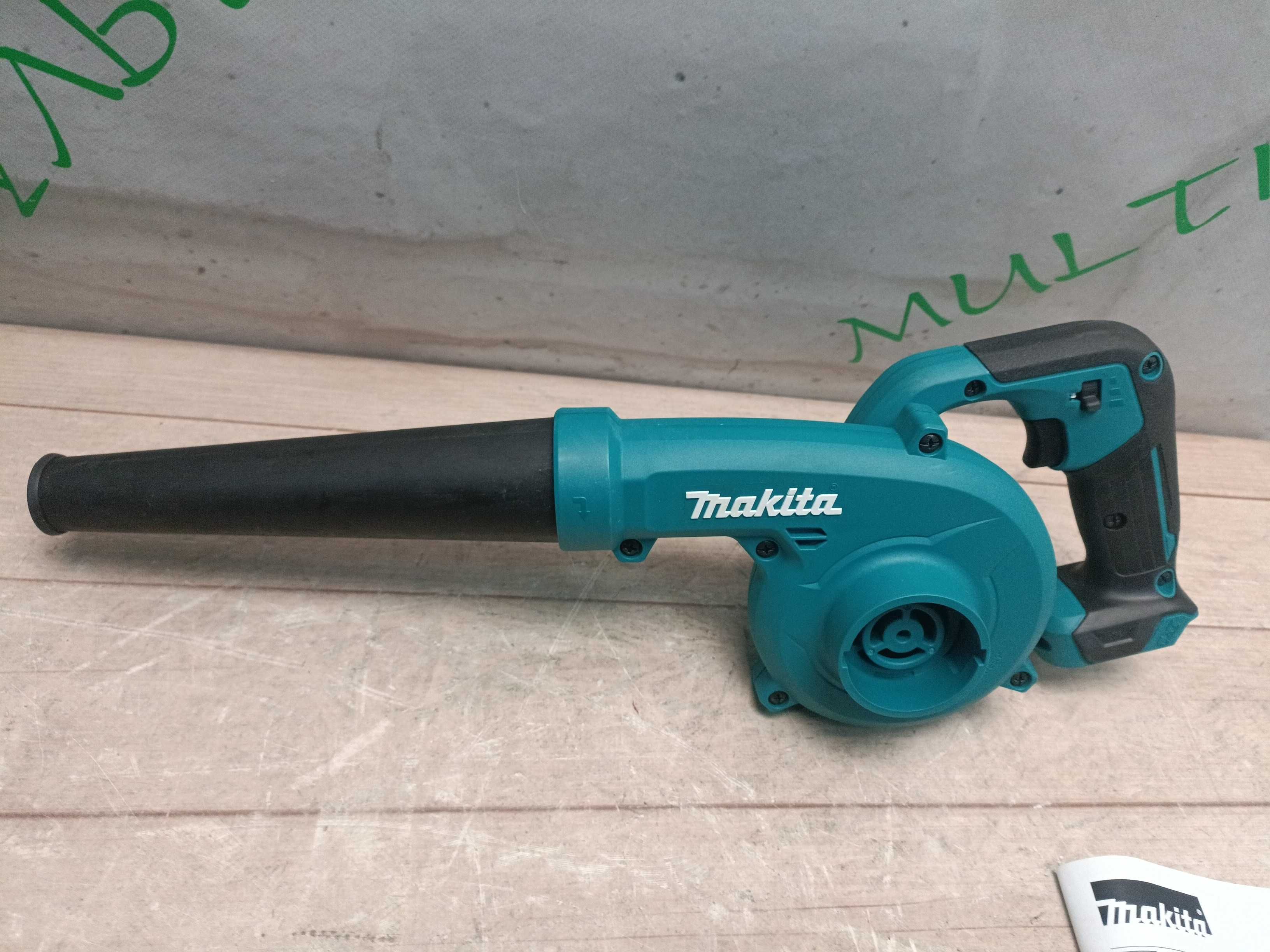 Makita UB100D акумуляторна повітродувка CXT 12V 270 км/г Без АКБ і ЗП