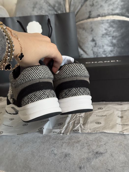 Серые кроссовки Chanel 36 размер